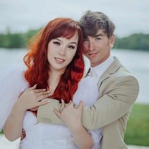 Meet your Posher, Dolly